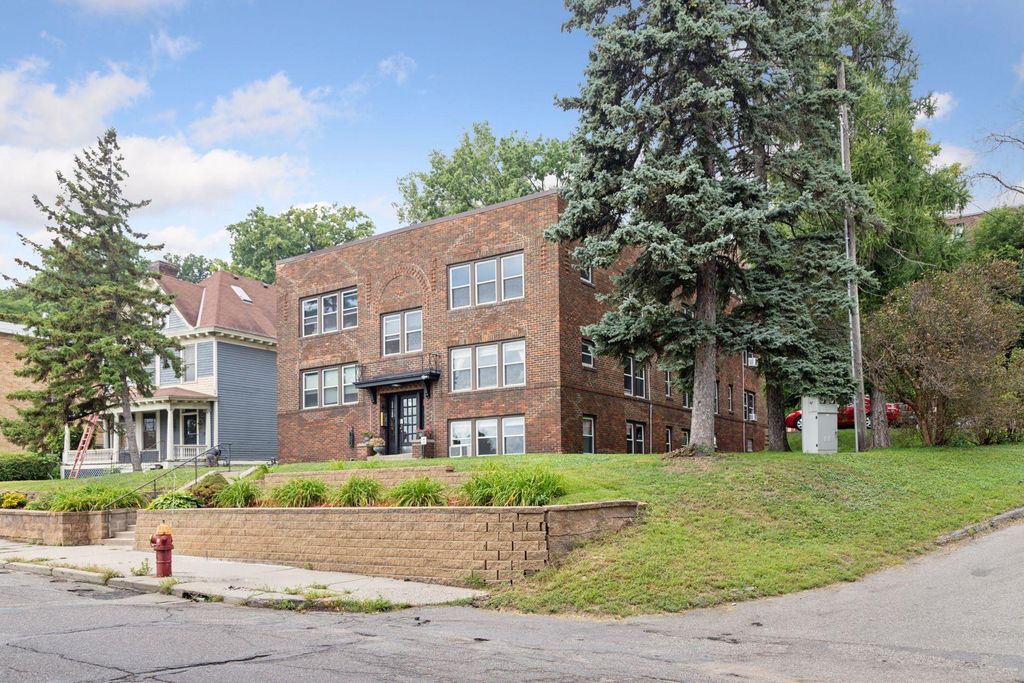 Photo of 383 Grand Avenue #9, Saint Paul, MN 55102 (MLS # 7025136)