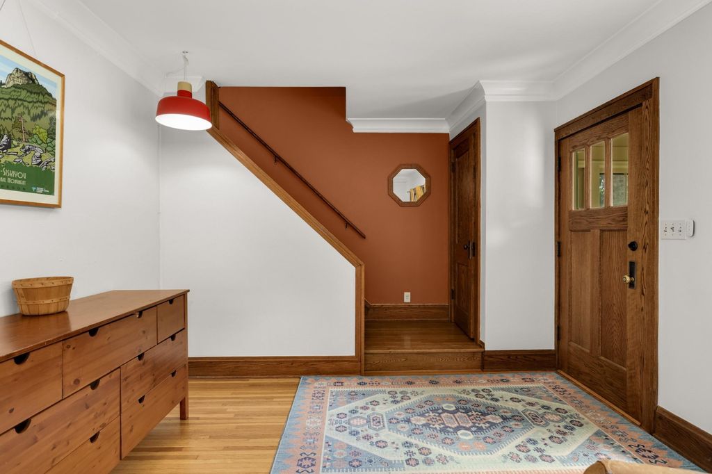 Photo of 1675 Watson Avenue, Saint Paul, MN 55116 (MLS # 7079297)