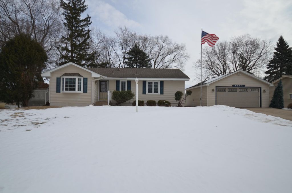 Photo of 4064 Cavell Avenue N, New Hope, MN 55427 (MLS # 7017623)