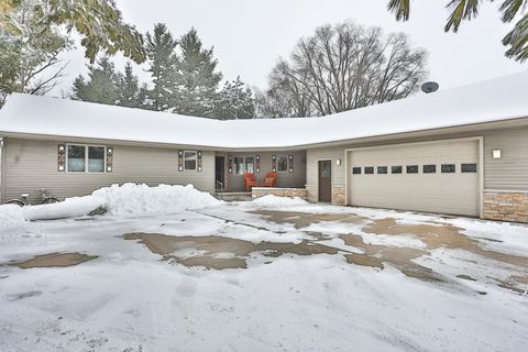 W10439 880th Avenue River Falls WI 54022