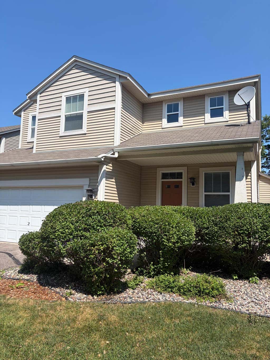 Photo of 728 Newberry Lane, Chaska, MN 55318 (MLS # 7120200)
