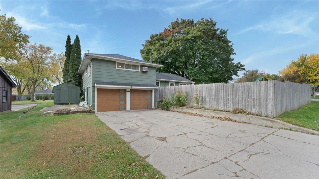 Photo of 228 Terrace Drive SW, Willmar, MN 56201 (MLS # 7031821)