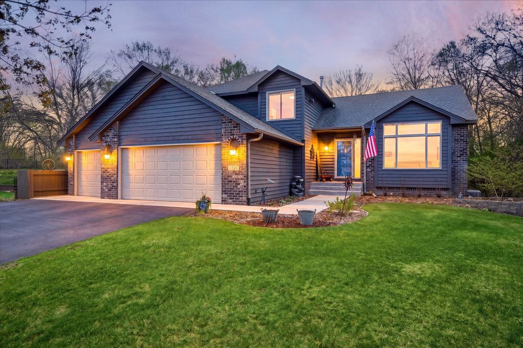 Photo of 11526 Cottonwood Street NW, Coon Rapids, MN 55448 (MLS # 7063268)