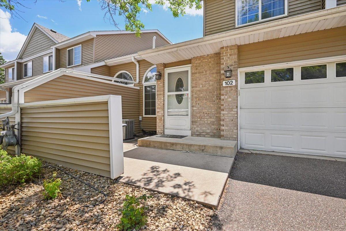 102 Primrose Court