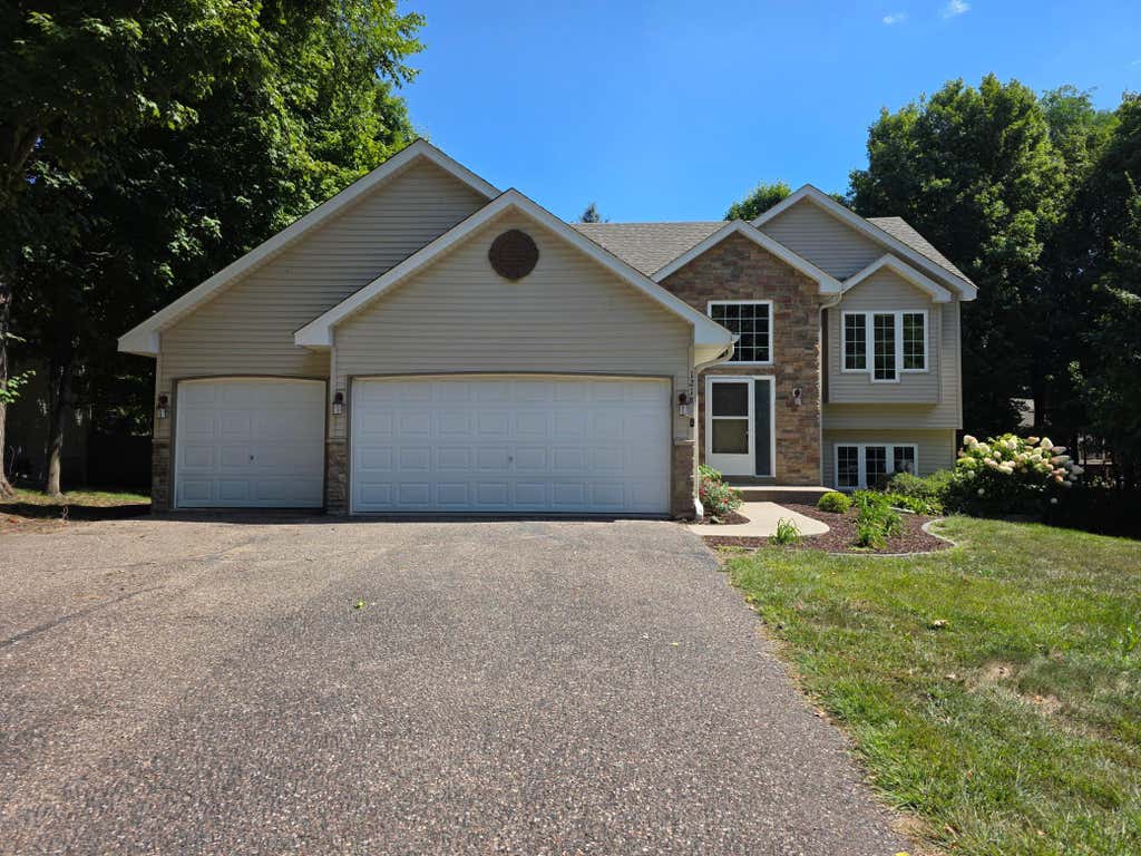Photo of 1218 Timber Lane, Buffalo, MN 55313 (MLS # 7134577)