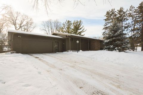 1410 Folwell Drive SW Rochester MN 55902