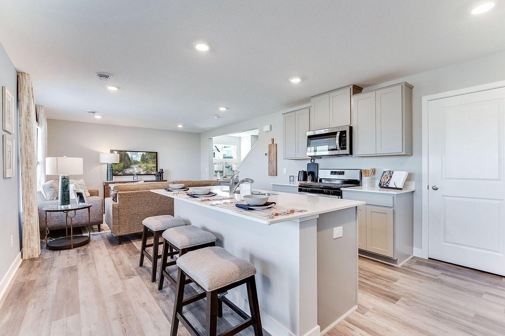 Photo of 1922 Highview Terrace, Shakopee, MN 55379 (MLS # 7144317)