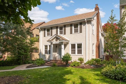 2129 Stanford Avenue Saint Paul MN 55105