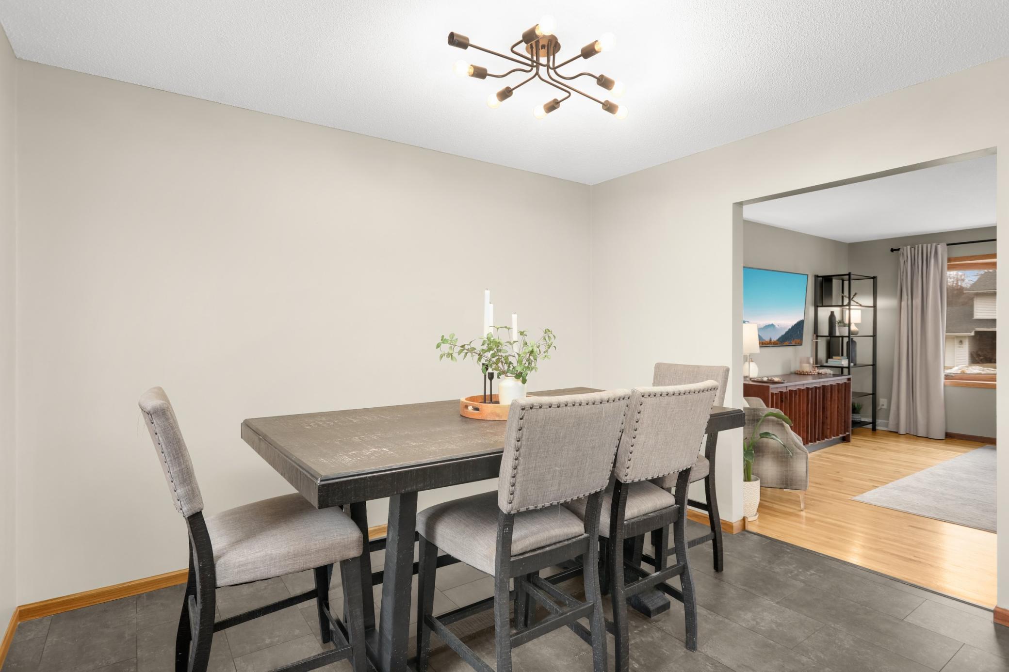 9821 Xerxes Avenue S