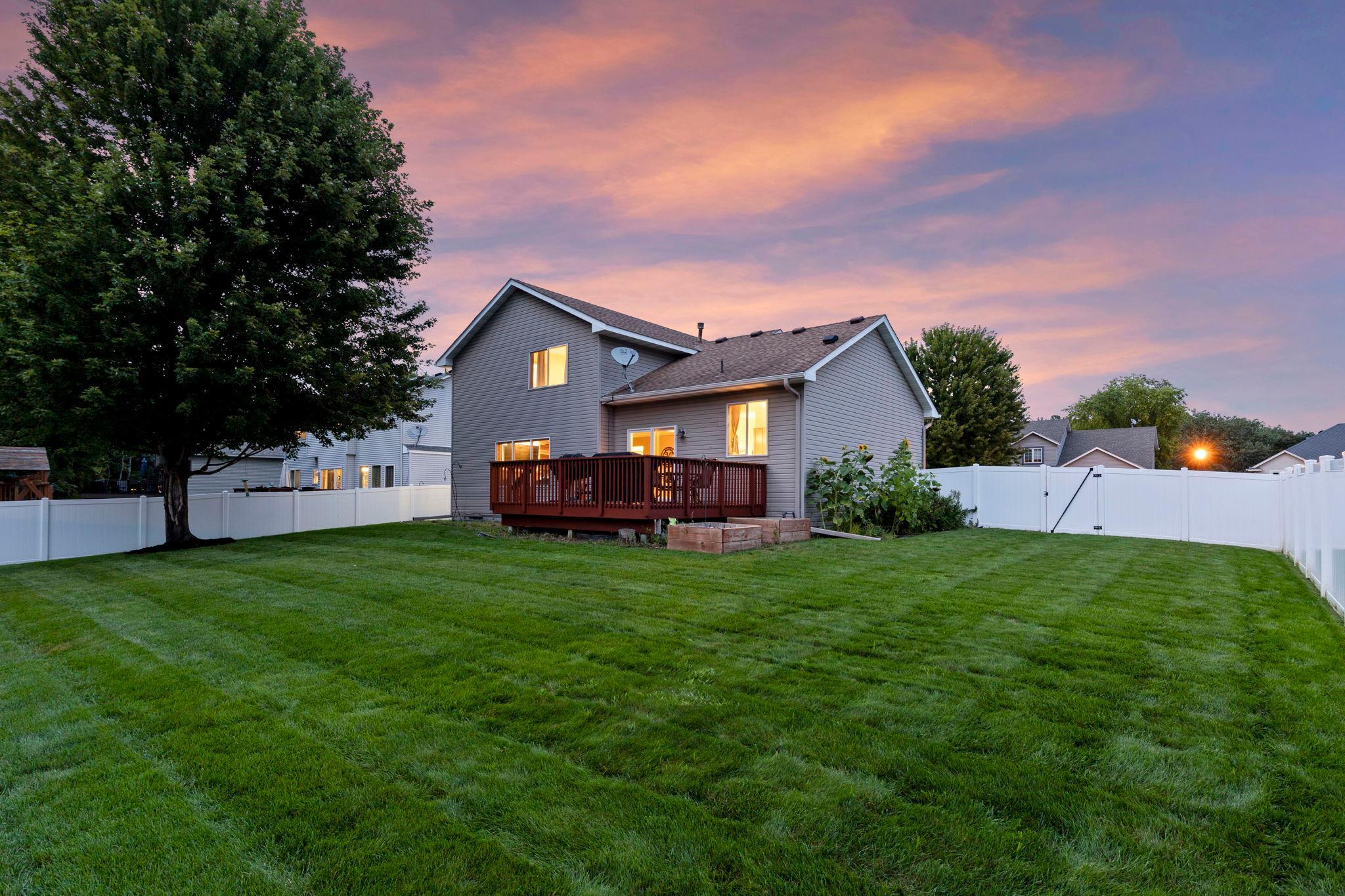 14974 Hillside Trail