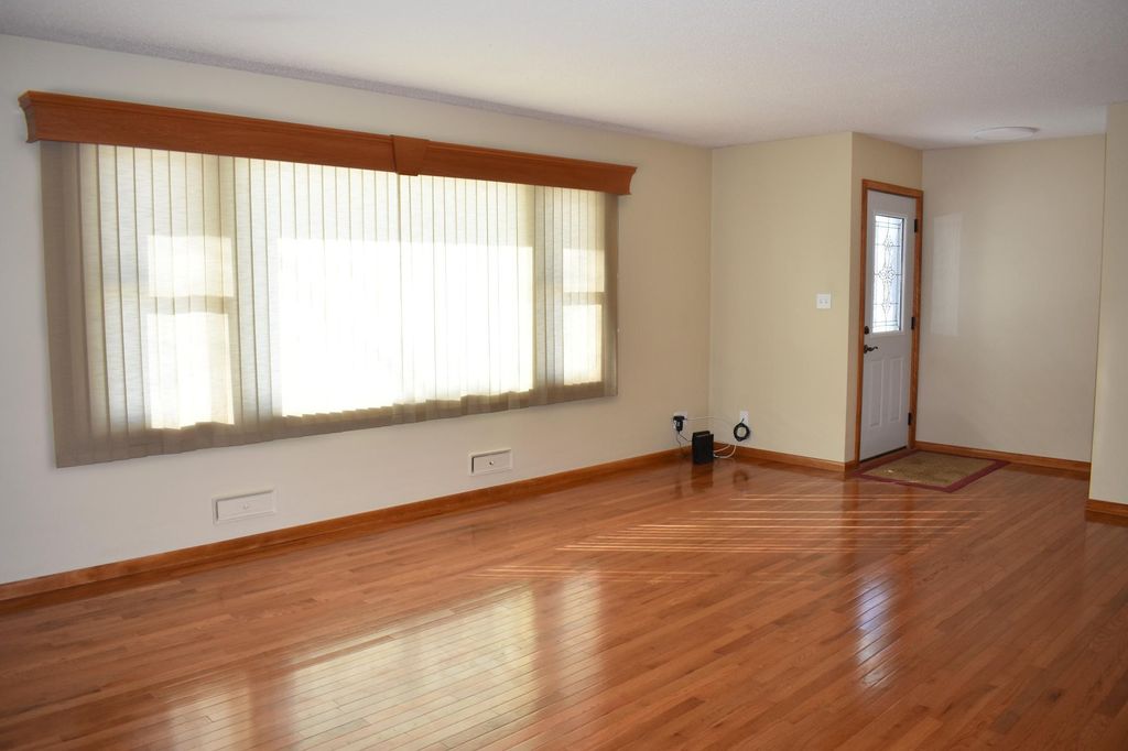 Photo of 1310 W Richway Drive, Albert Lea, MN 56007 (MLS # 7010942)