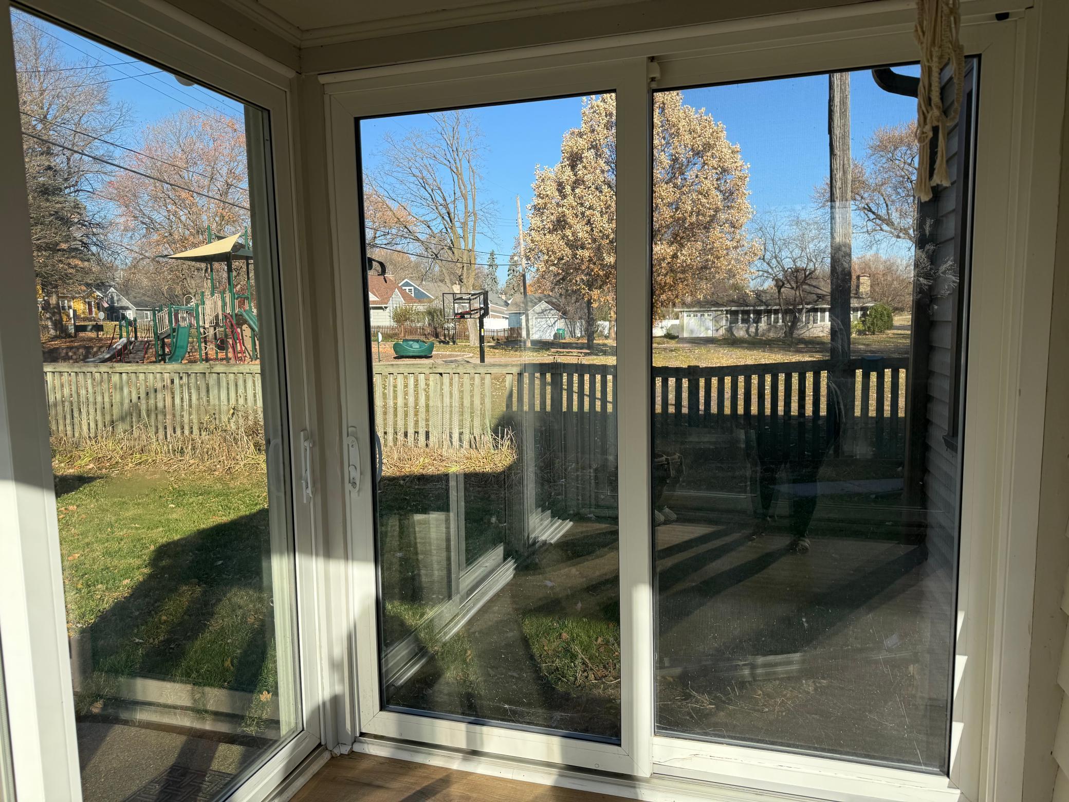 2910 Vernon Avenue S