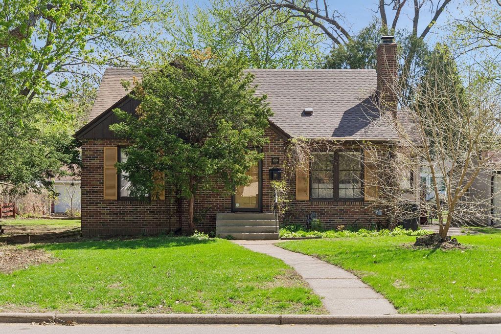 Photo of 6709 Harriet Avenue, Richfield, MN 55423 (MLS # 7067363)
