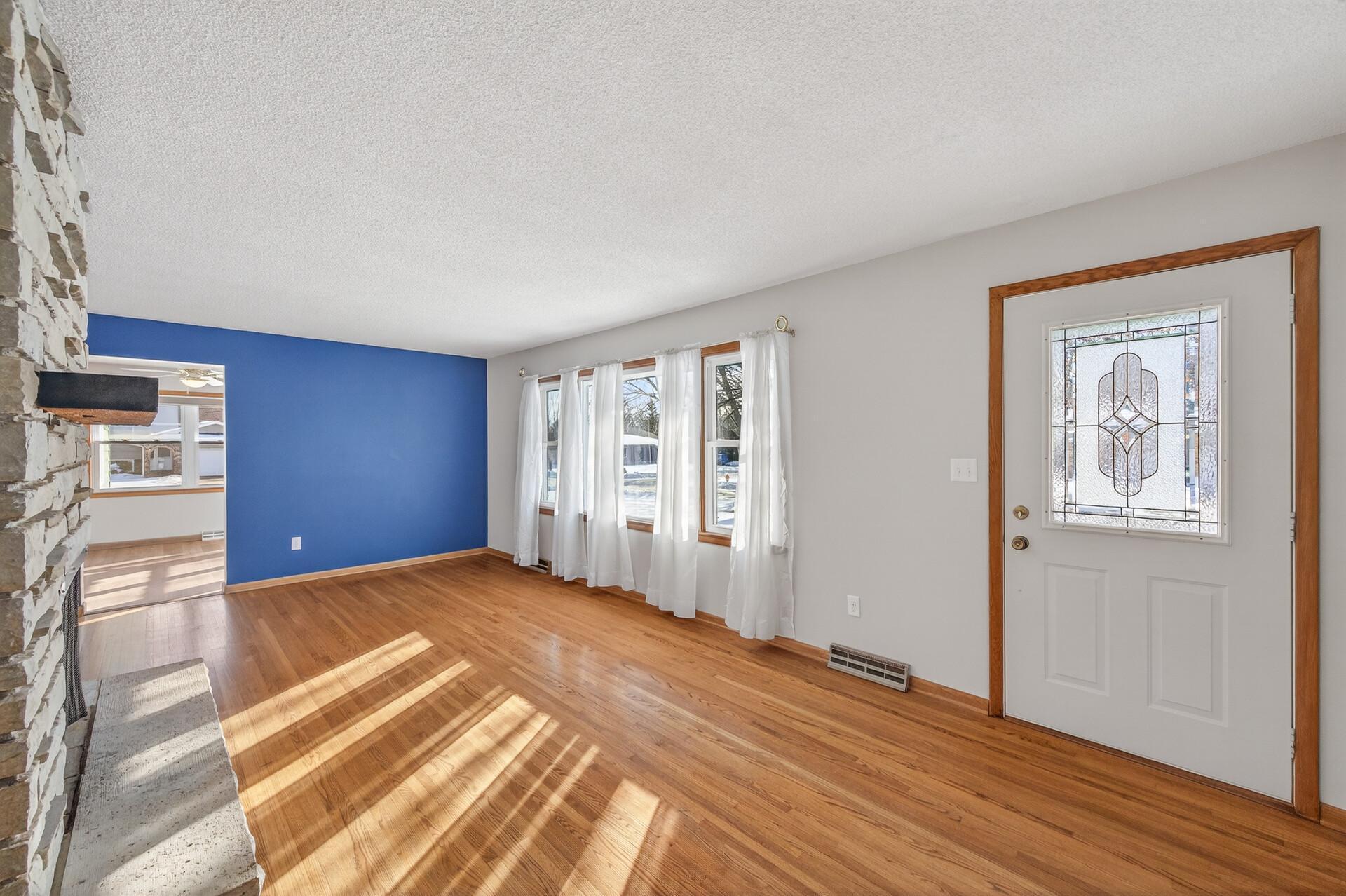 10825 Butternut Street NW