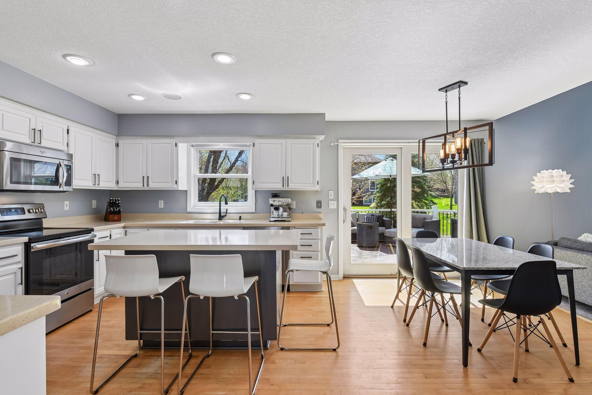 8135 Long Meadow Pointe