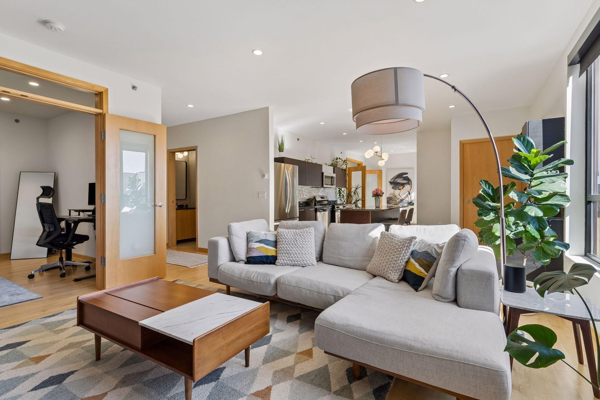 3116 W Lake Street 515