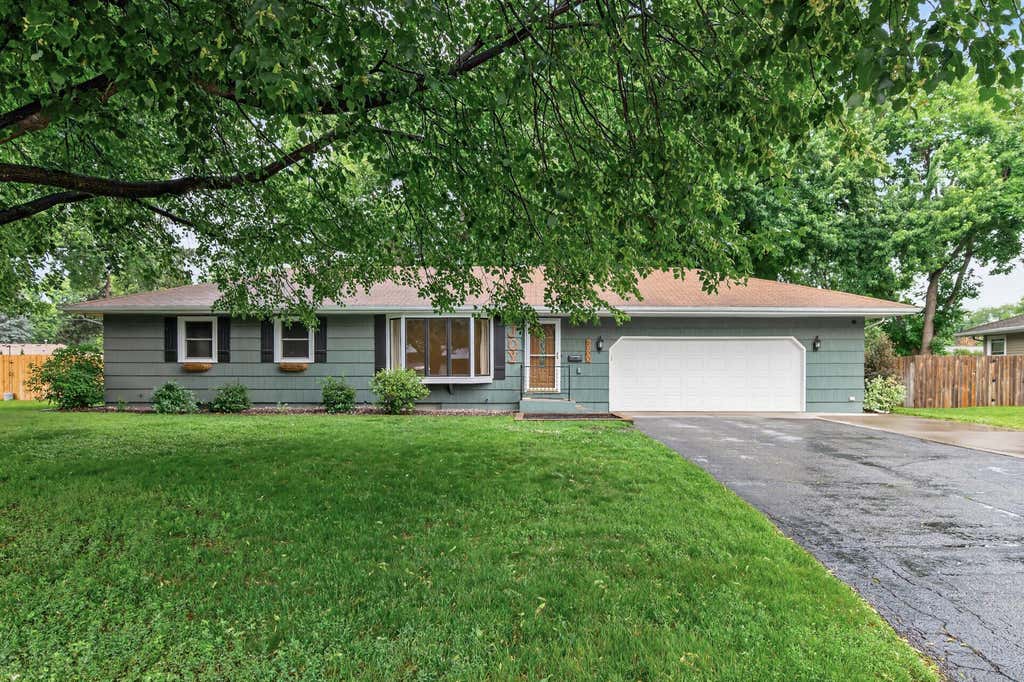 Photo of 8000 Aster Drive N, Brooklyn Park, MN 55428 (MLS # 7087321)