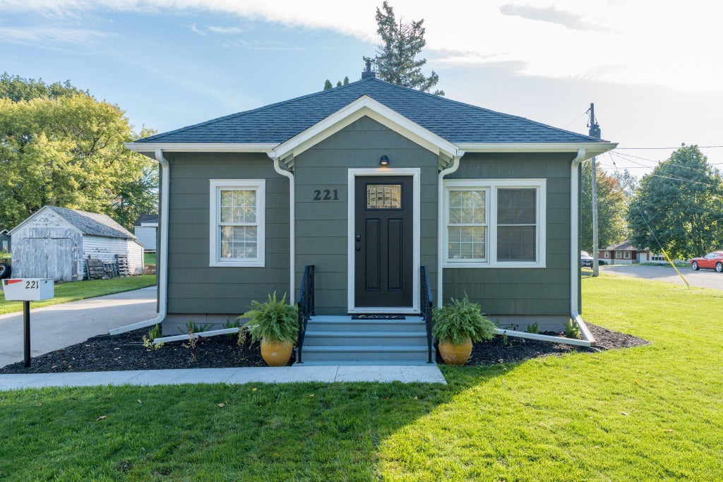 Photo of 221 Bryan Avenue, Owatonna, MN 55060 (MLS # 7154754)