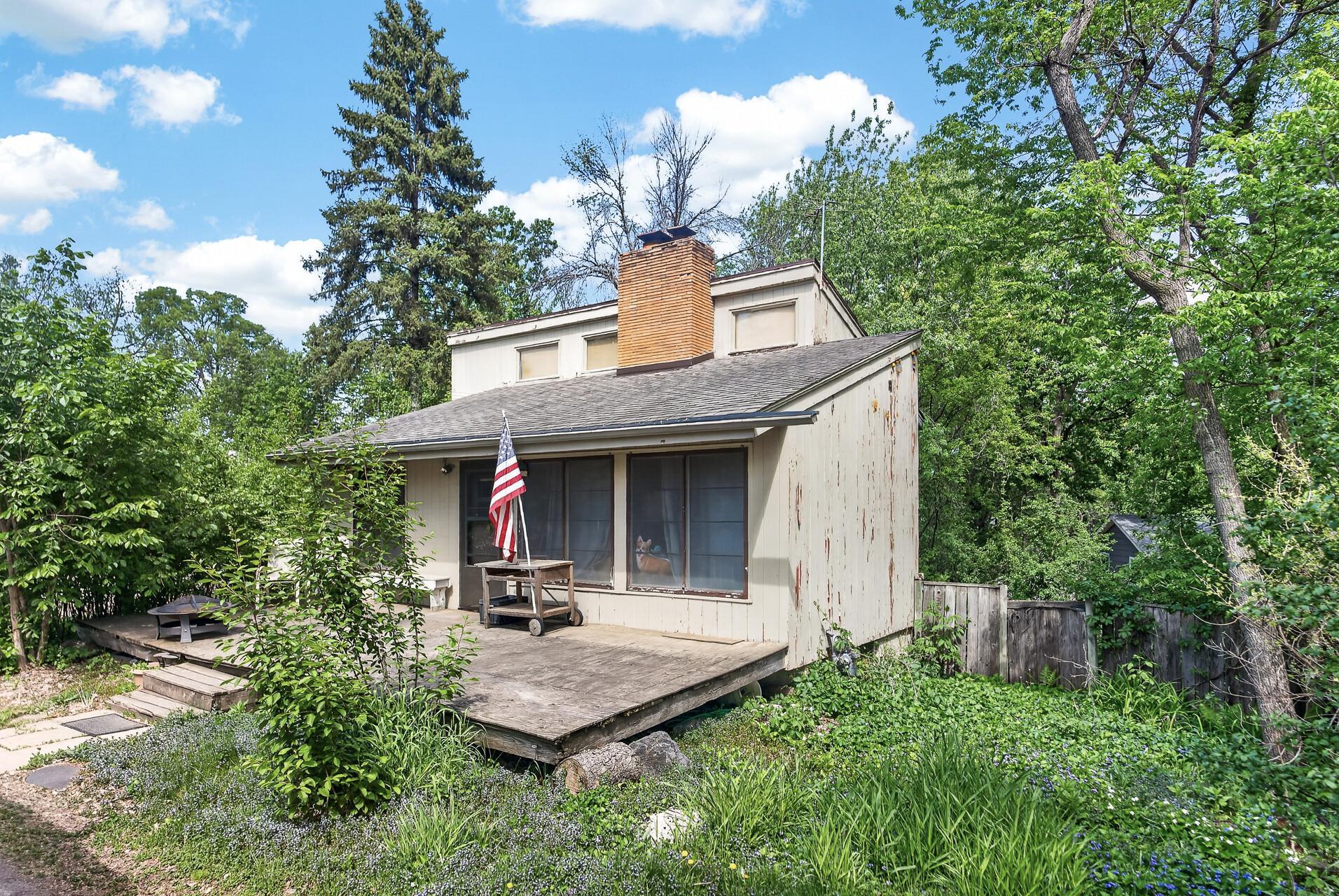 3114 Brooks Lane