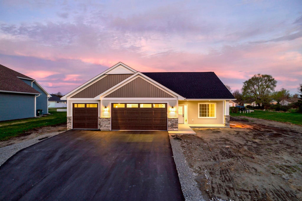 Photo of 216 10th Avenue NE, Hutchinson, MN 55350 (MLS # 7131458)