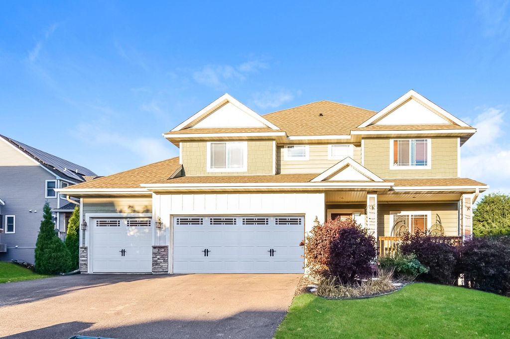 Photo of 1133 Rosemary Lane, Chaska, MN 55318 (MLS # 7009065)