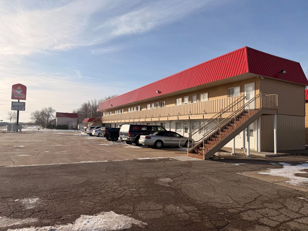 Photo of 1923 Dover Street, Worthington, MN 56187 (MLS # 7003233)