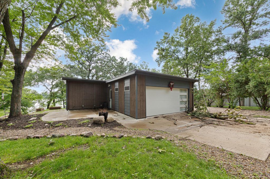 Photo of 70397 476th Avenue, Jackson, MN 56143 (MLS # 7104397)