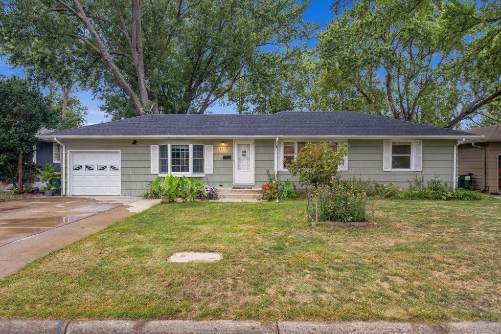 Photo of 6638 Emerson Avenue S, Richfield, MN 55423 (MLS # 7130448)