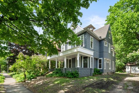 709 7th Street SE Minneapolis MN 55414