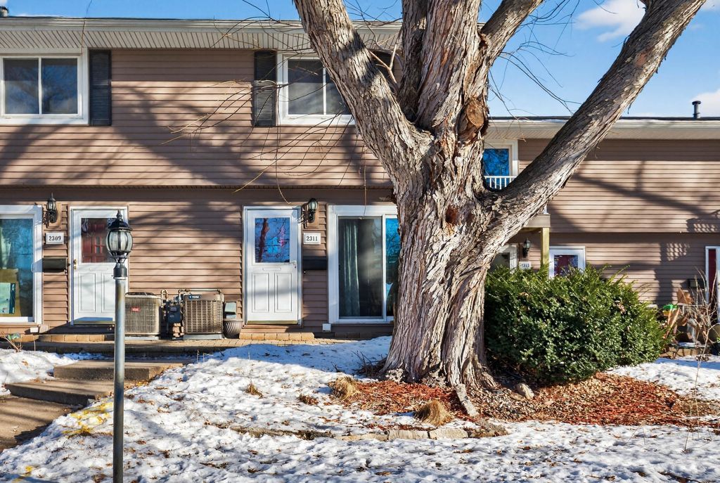 Photo of 2311 Hampshire Avenue S, Saint Louis Park, MN 55426 (MLS # 7006520)