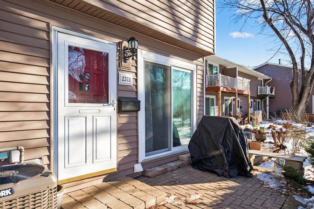 Photo of 2311 Hampshire Avenue S, Saint Louis Park, MN 55426 (MLS # 7006520)