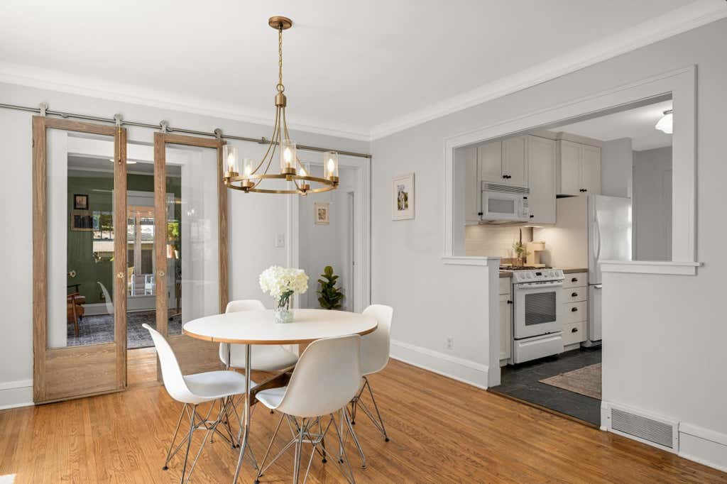 Photo of 4916 Ewing Avenue S, Minneapolis, MN 55410 (MLS # 7058324)
