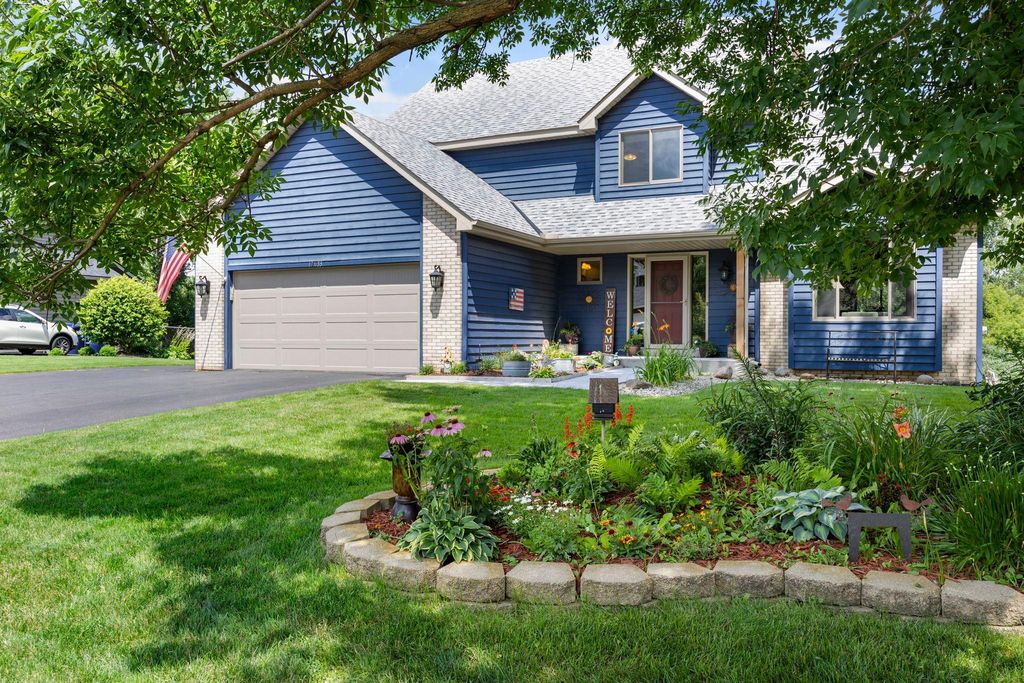 Photo of 17633 Iberia Avenue, Lakeville, MN 55044 (MLS # 7105870)