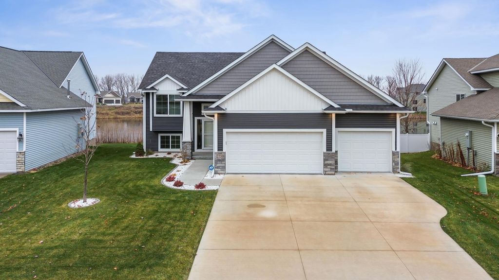 Photo of 2730 213th Street W, Farmington, MN 55024 (MLS # 6816413)