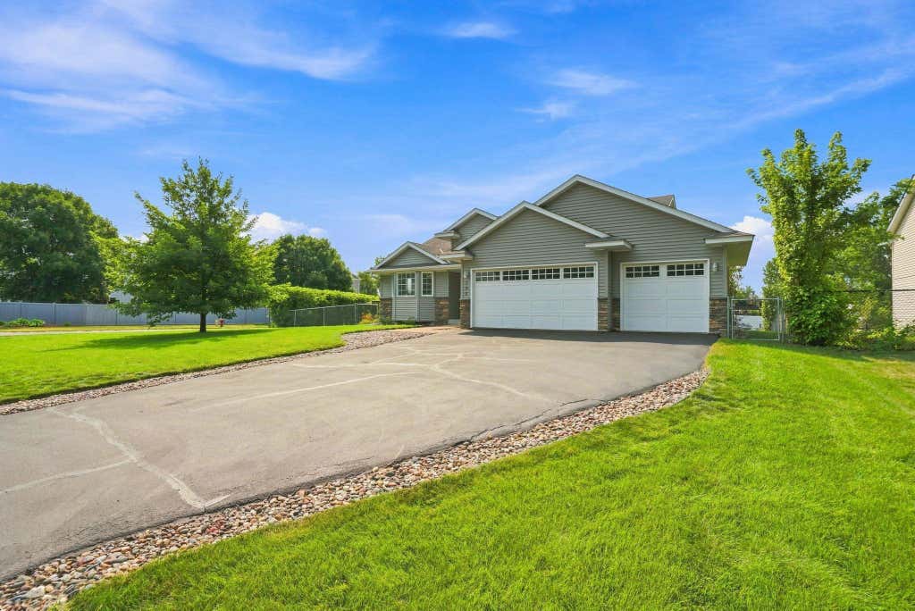 Photo of 798 104th Court NE, Blaine, MN 55434 (MLS # 7134351)