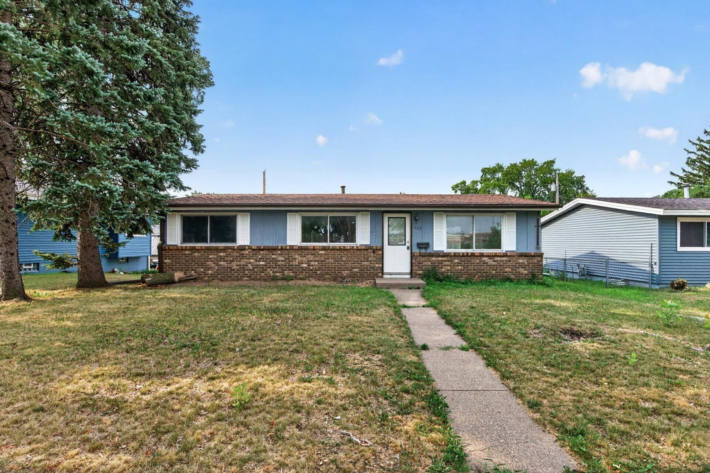 Photo of 1582 3rd Street E, Saint Paul, MN 55106 (MLS # 7139115)