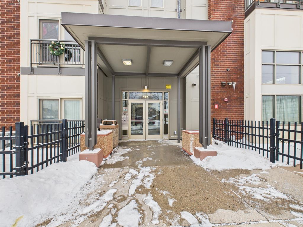 Photo of 2900 11th Avenue S #310, Minneapolis, MN 55407 (MLS # 7003276)