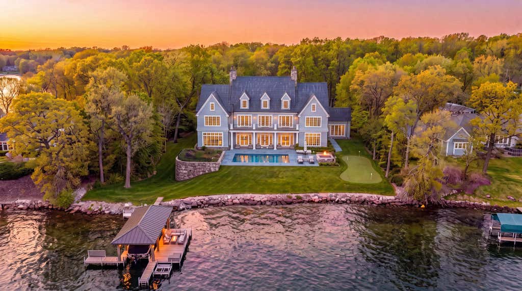 Photo of 2731 Gale Road, Wayzata, MN 55391 (MLS # 7115677)