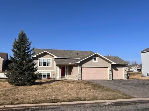Photo of 339 3rd Avenue NE, Lonsdale, MN 55046 (MLS # 7033796)