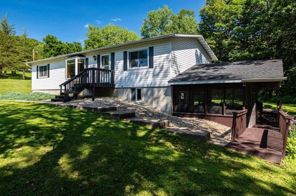 Photo of S3532 Chicken Valley Road, Fountain City, WI 54629 (MLS # 7069034)