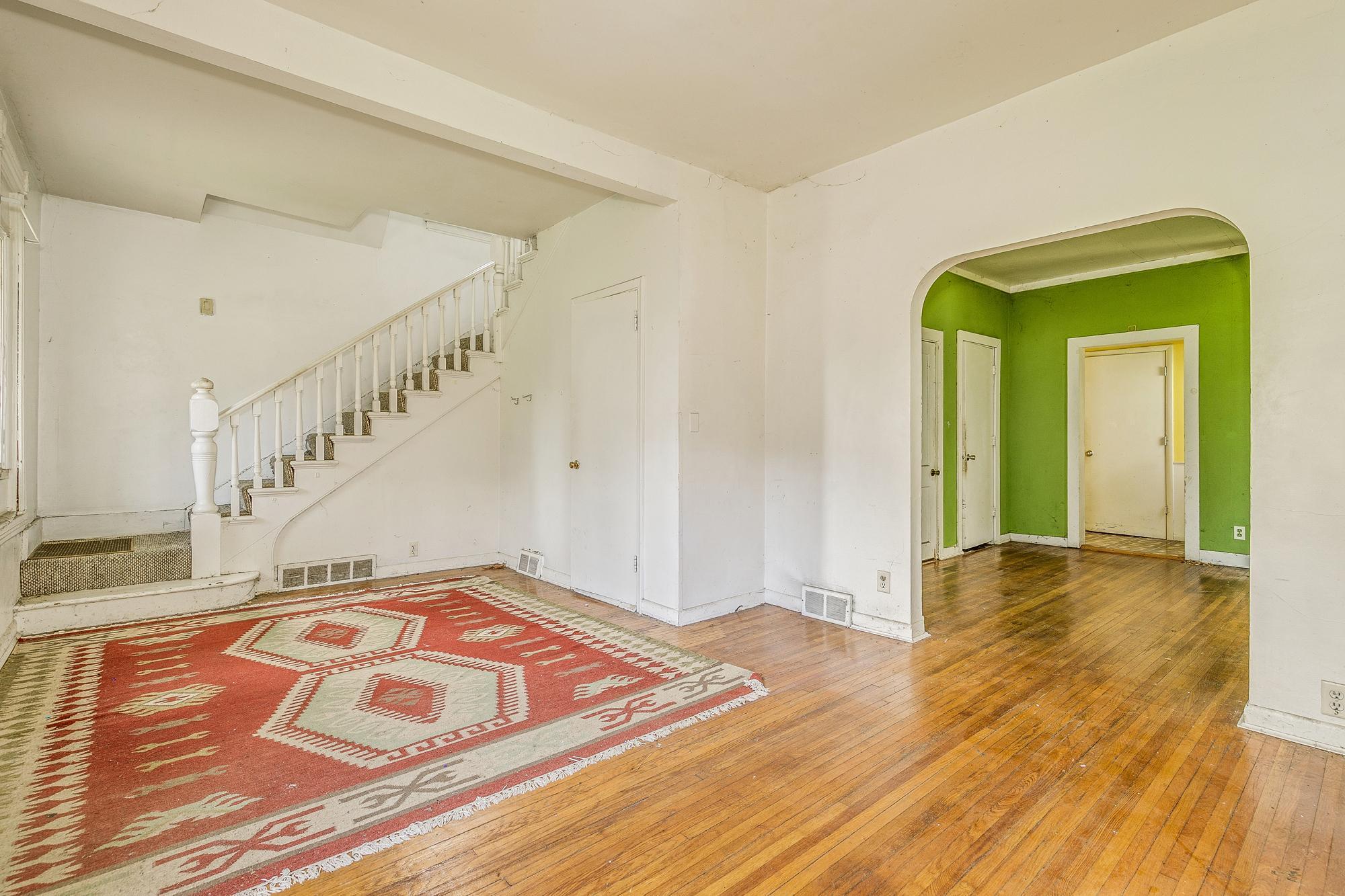1111 Como Place