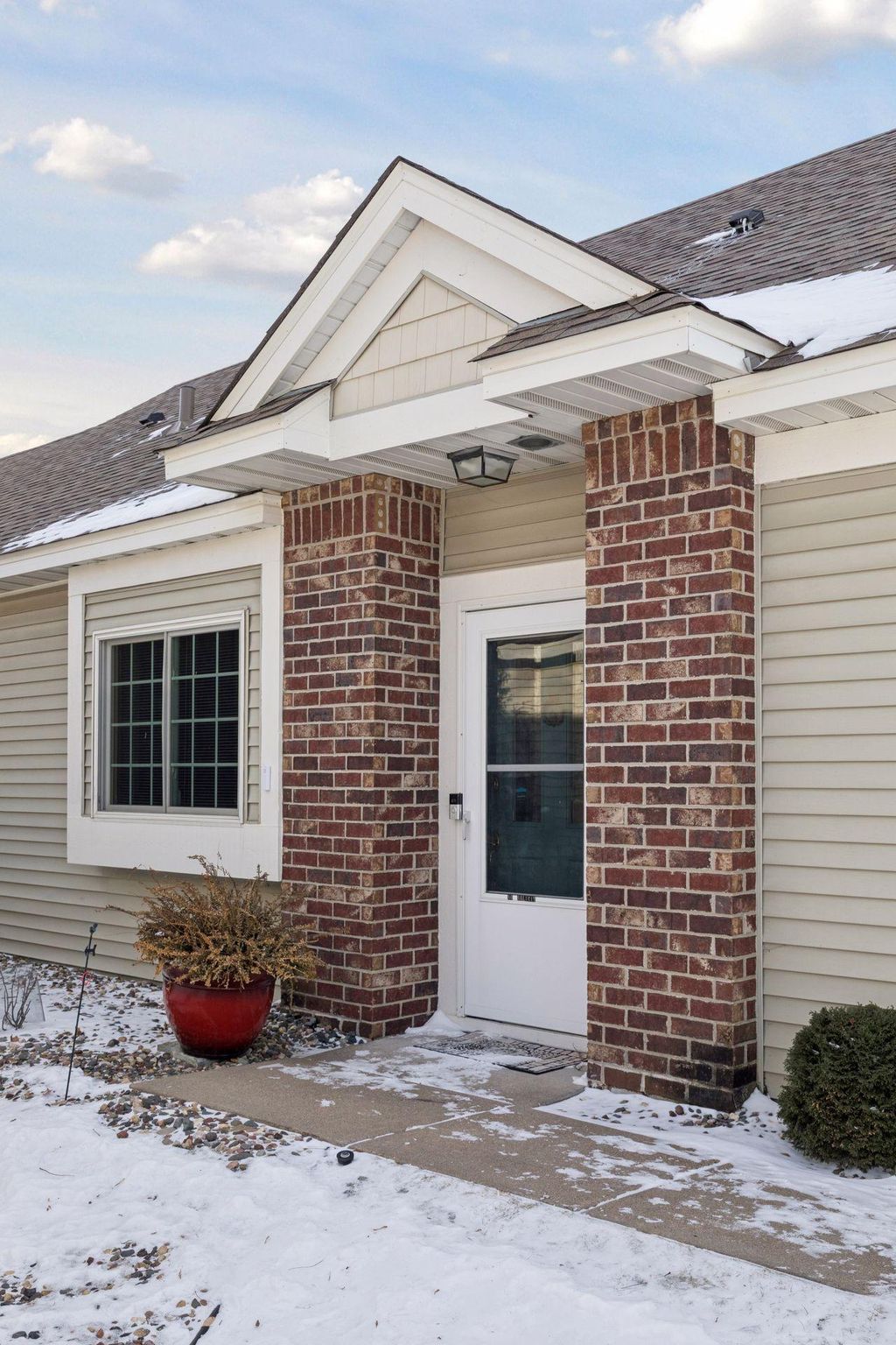 Photo of 4300 Lawndale Lane N, Plymouth, MN 55446 (MLS # 7010775)