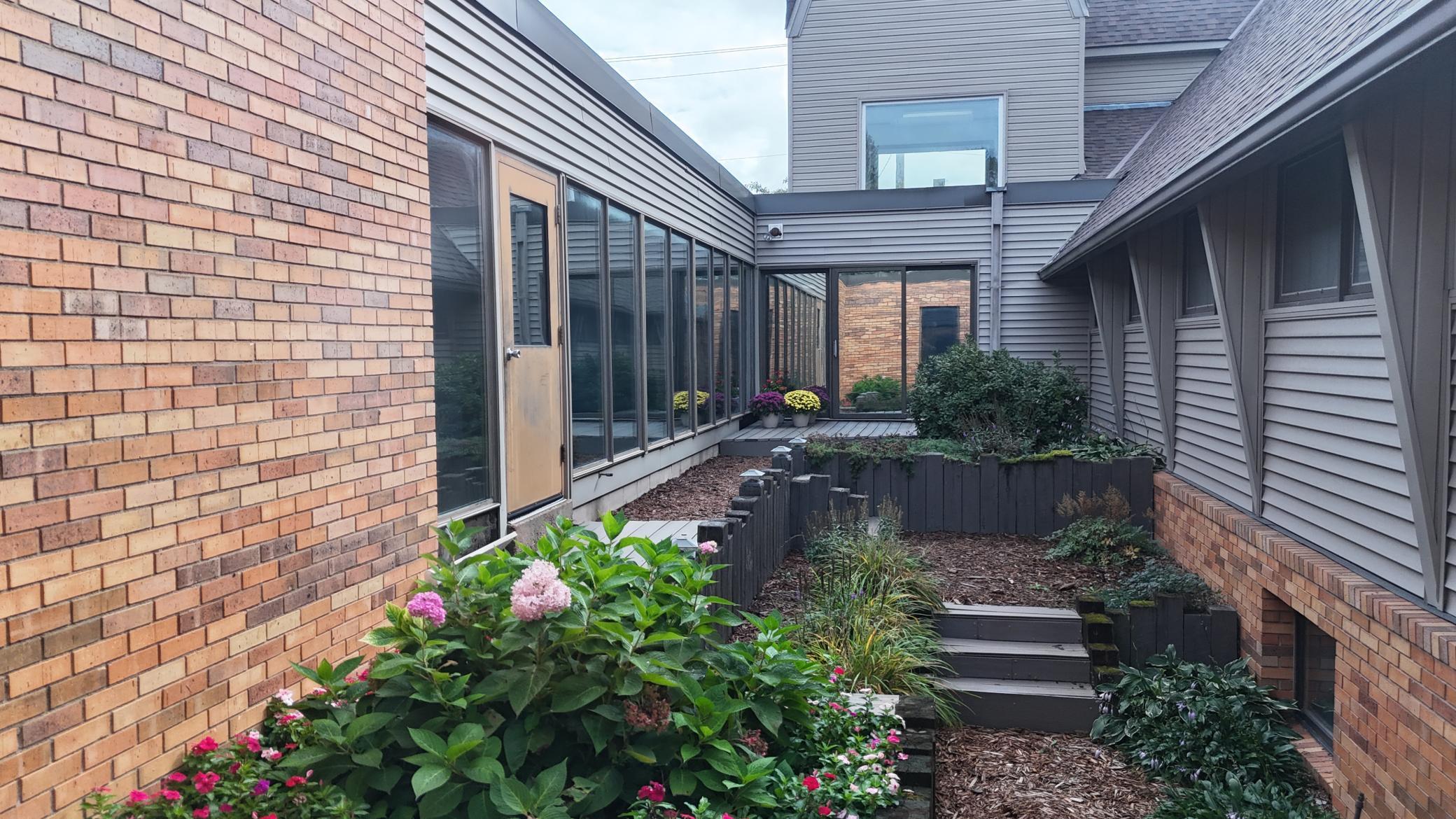 2651 Hamline Avenue N