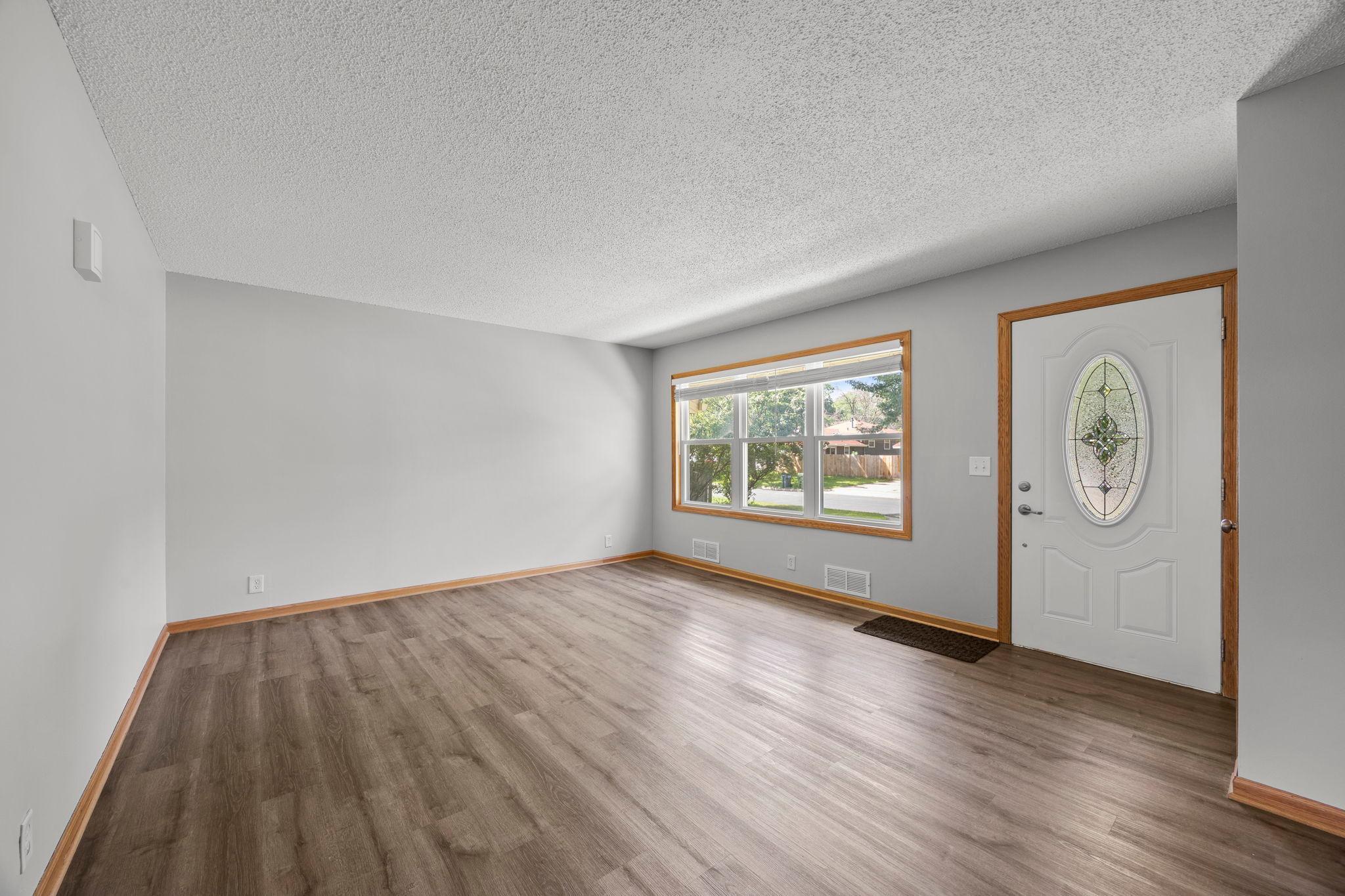 2910 114th Avenue NW