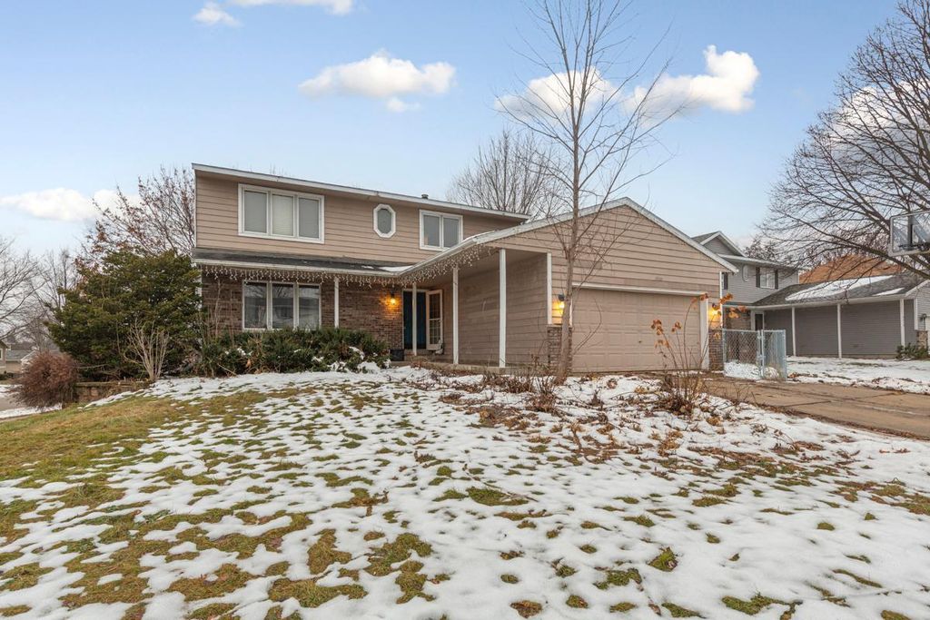 Photo of 4406 Newcastle Lane NW, Rochester, MN 55901 (MLS # 6775890)