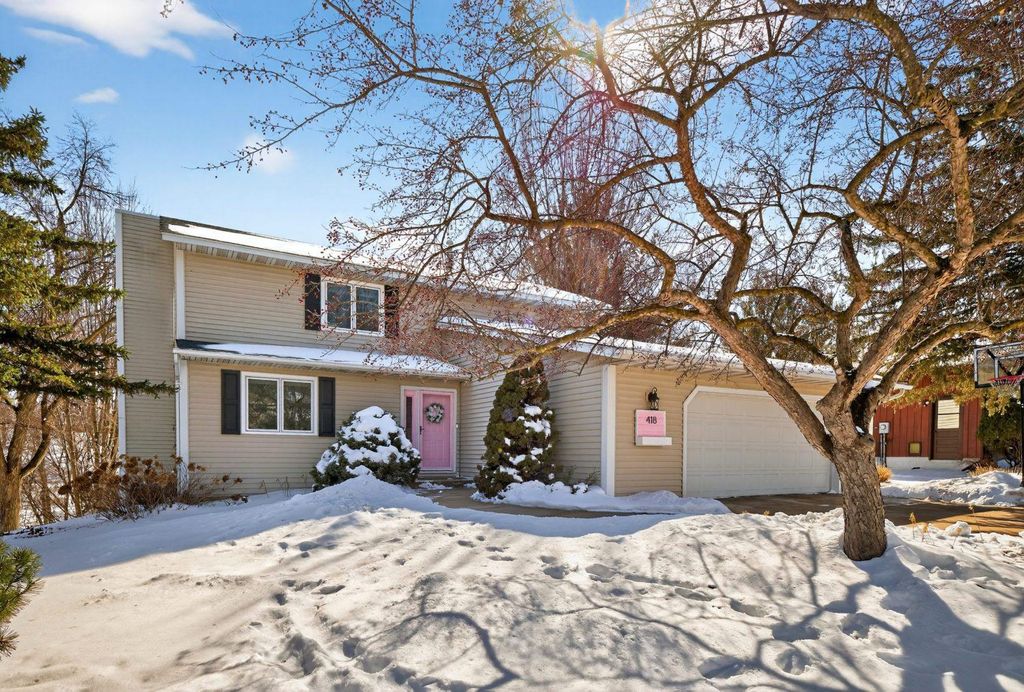 Photo of 418 Meadow Run Drive SW, Rochester, MN 55902 (MLS # 7050022)