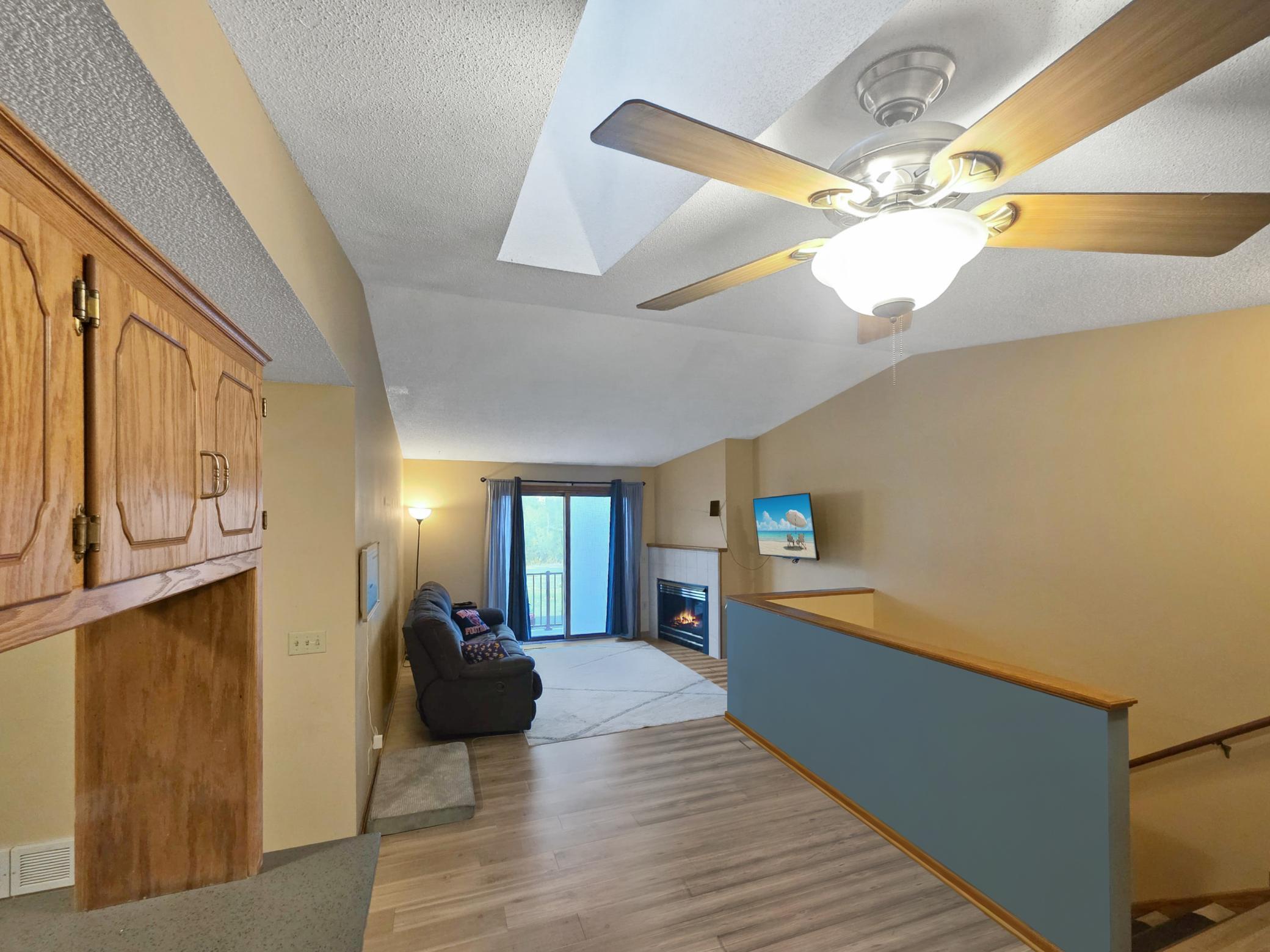 3323 Greenbrier Street