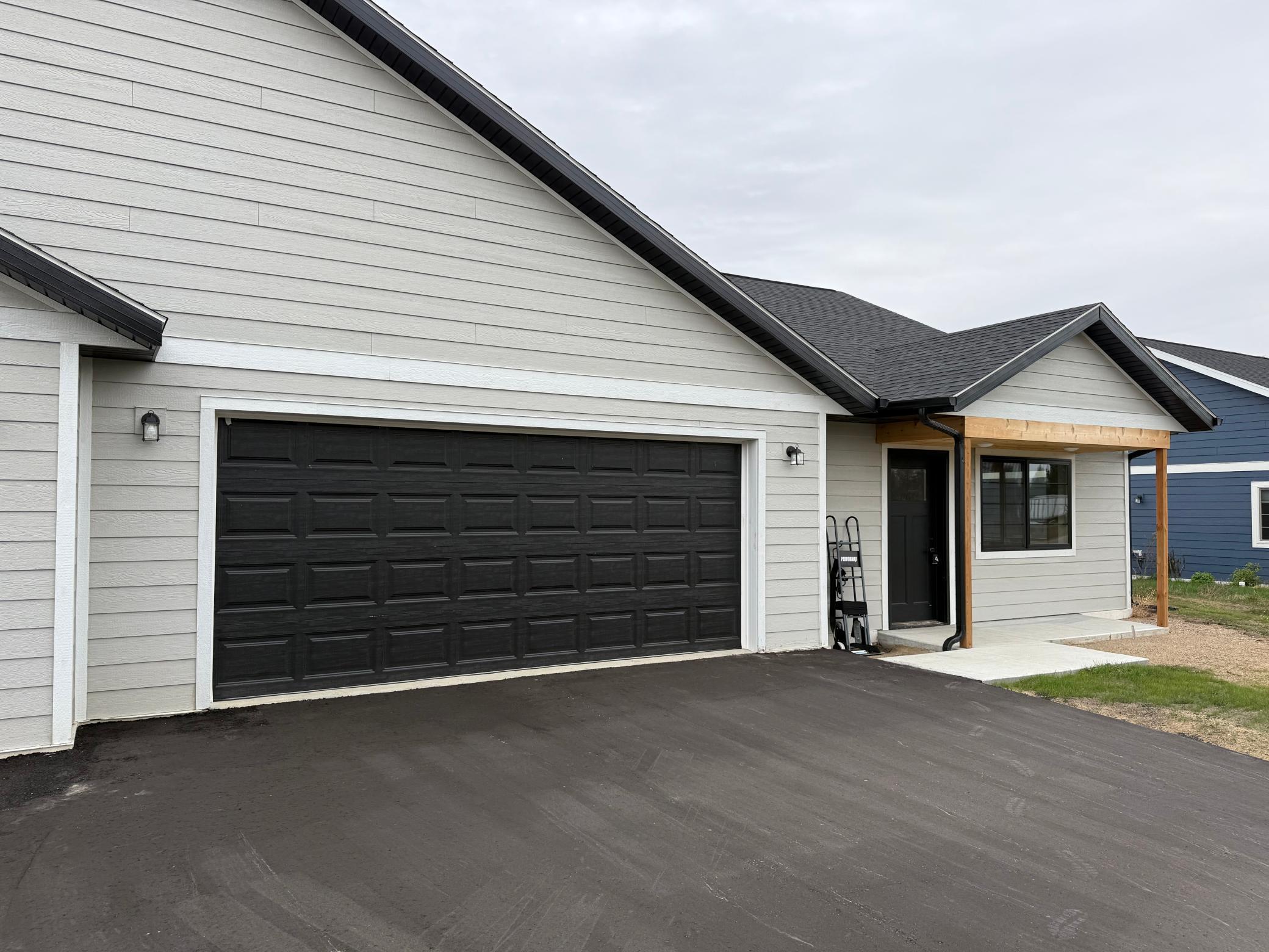 6809 Hamilton Park NW 11