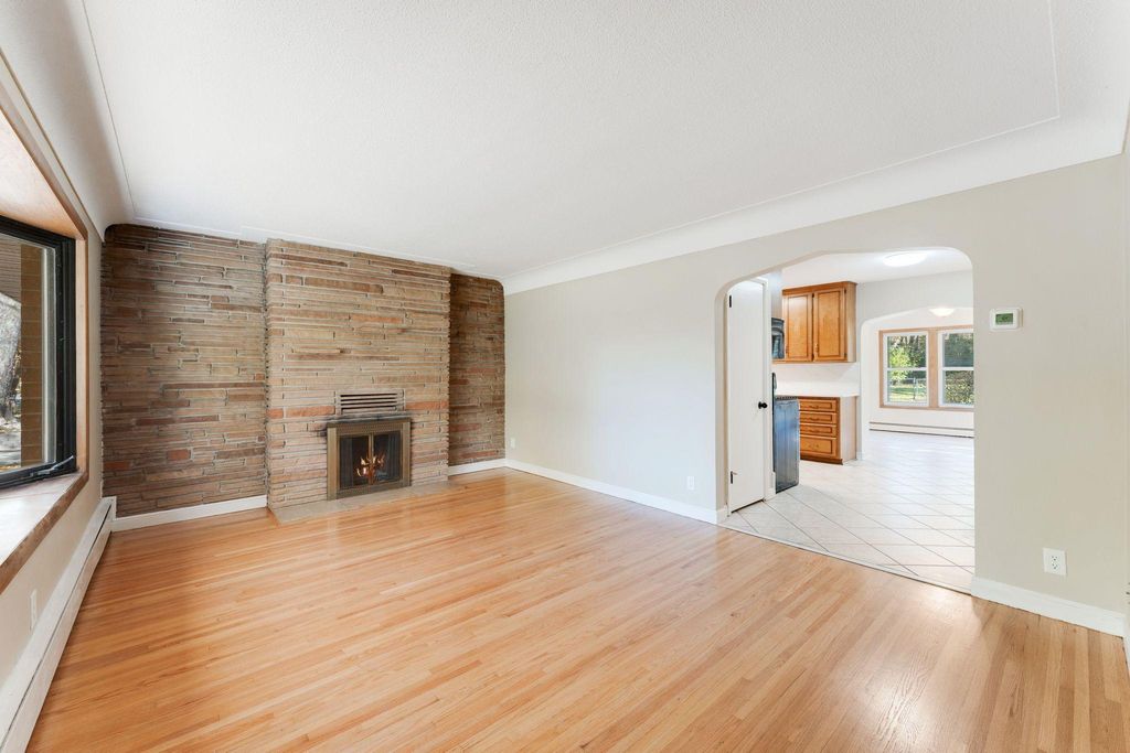 Photo of 9523 10th Avenue S, Bloomington, MN 55420 (MLS # 7032590)