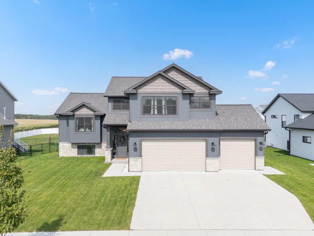 Photo of 2449 Phoenix Road SW, Rochester, MN 55902 (MLS # 6805850)